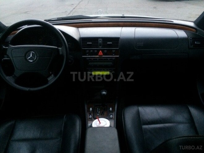 Mercedes C 240 2000, 205,600 km - 2.4 l - Bakı