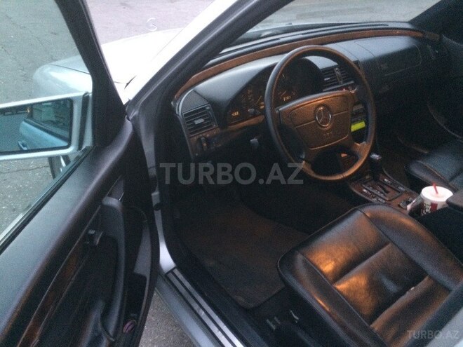 Mercedes C 240 2000, 205,600 km - 2.4 l - Bakı