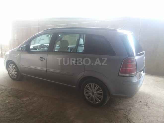 Opel Zafira 2006, 187,000 km - 0.2 l - Astara
