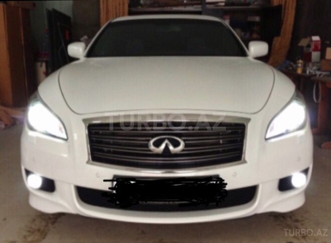 Infiniti  2013, 75,000 km - 5.6 l - Gəncə