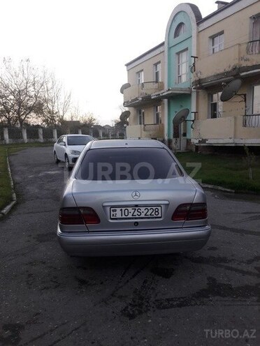 Mercedes E 280 1998, 271,000 km - 2.8 l - Bakı