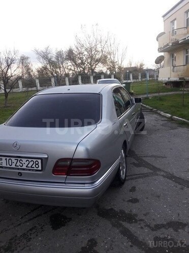Mercedes E 280 1998, 271,000 km - 2.8 l - Bakı
