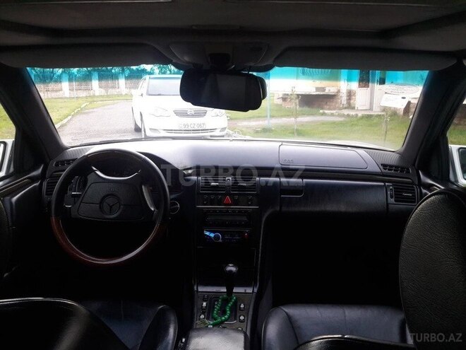 Mercedes E 280 1998, 271,000 km - 2.8 l - Bakı