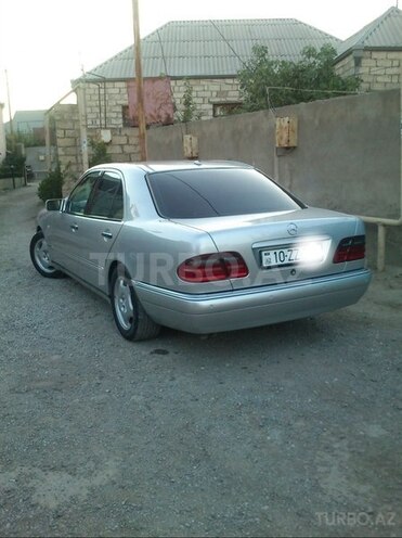 Mercedes E 280 1998, 300,000 km - 2.8 l - Bakı