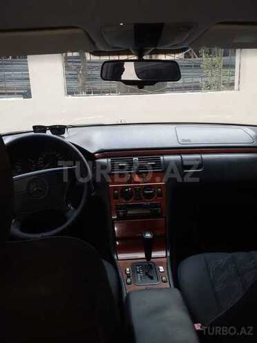 Mercedes E 230 1997, 200,000 km - 2.3 л - Bakı