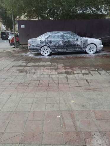 Mercedes E 230 1997, 200,000 km - 2.3 л - Bakı