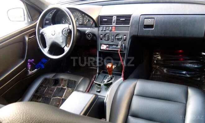 Mercedes C 180 1993, 354,682 km - 1.8 л - Bakı