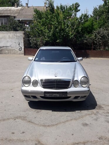 Mercedes E 240 1999, 229,000 km - 2.4 l - Bakı