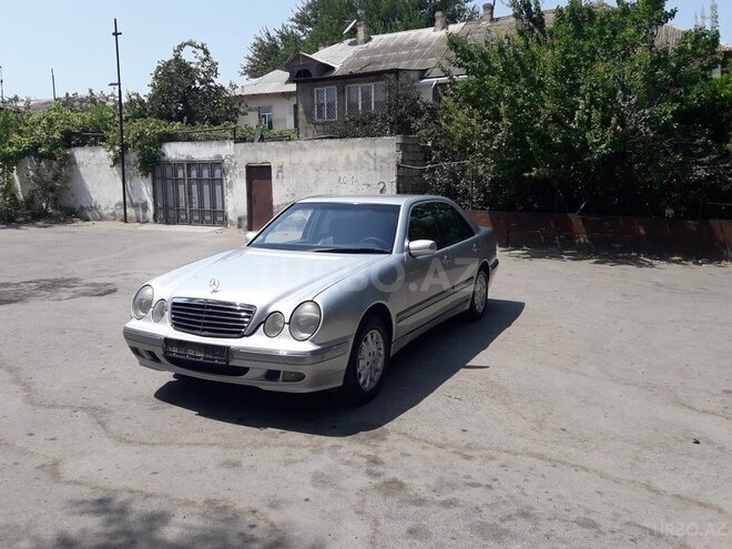 Mercedes E 240 1999, 229,000 km - 2.4 l - Bakı