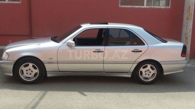 Mercedes C 220 1998, 430,000 km - 2.2 l - Bakı
