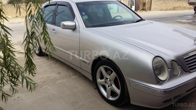 Mercedes E 280 1999, 270,000 km - 2.8 l - Bakı