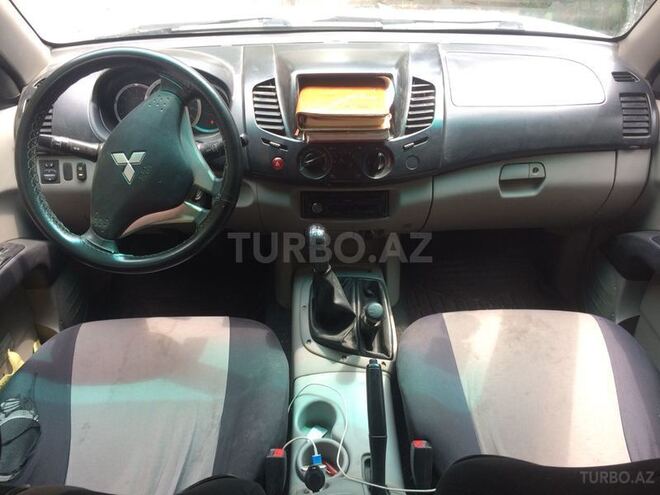 Mitsubishi L200 2012, 143,000 km - 2.5 л - Bakı