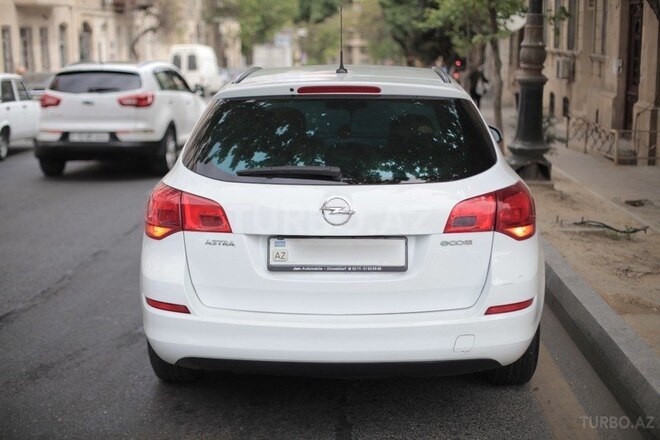 Opel Astra 2011, 250,000 km - 1.3 l - Bakı