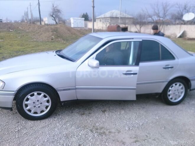 Mercedes C 180 1995, 392,000 km - 1.8 l - Şabran