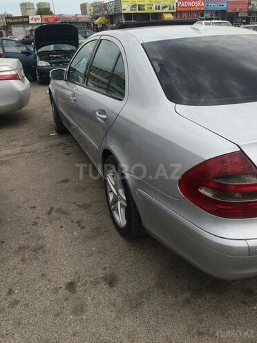 Mercedes E 220 2006, 303,000 km - 2.2 l - Bakı