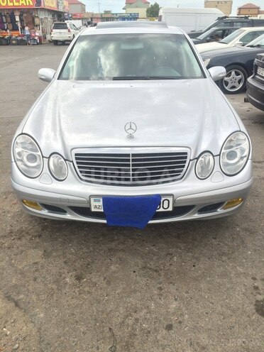 Mercedes E 220 2006, 303,000 km - 2.2 l - Bakı