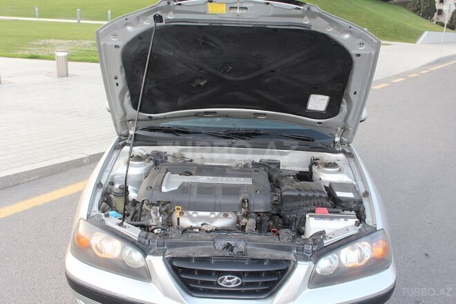 Hyundai Elantra 2005, 211,334 km - 2.0 l - Bakı