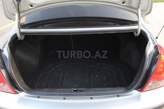 Hyundai Elantra 2005, 211,334 km - 2.0 l - Bakı