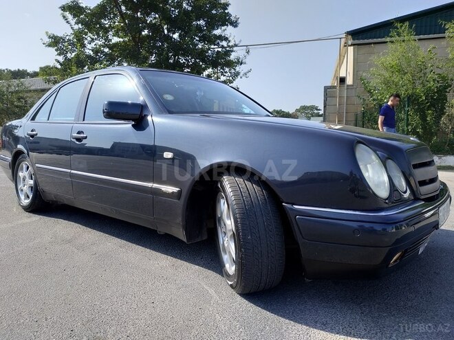 Mercedes E 280 1999, 287,992 km - 2.8 l - Bakı
