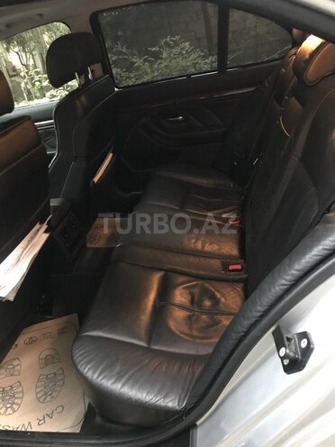 BMW 525 2001, 285,000 km - 2.5 l - Bakı