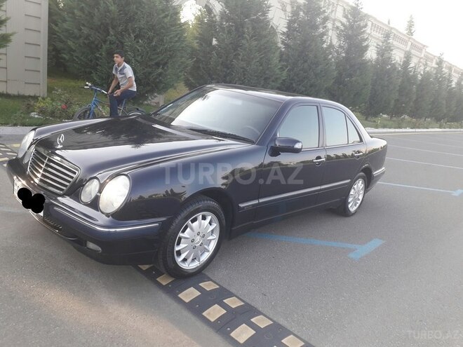 Mercedes E 200 2000, 171,800 km - 2.0 л - Göygöl