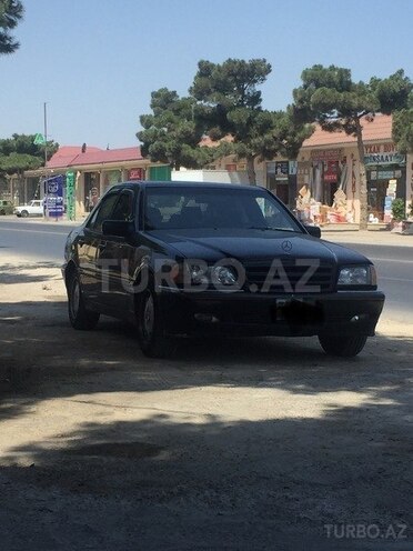 Mercedes C 230 1997, 260,000 km - 2.3 l - Bakı