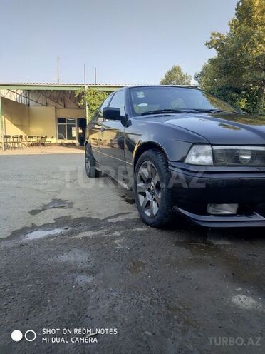 BMW 320 1992, 280,000 km - 2.0 l - Gəncə