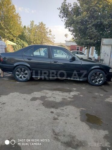 BMW 320 1992, 280,000 km - 2.0 l - Gəncə