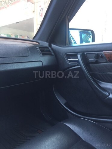 Mercedes C 230 1997, 260,000 km - 2.3 l - Bakı