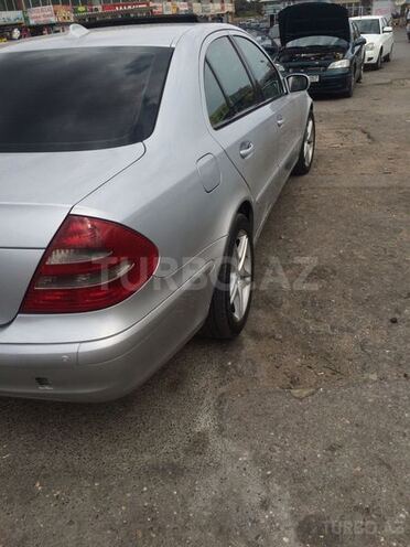 Mercedes E 220 2006, 303,000 km - 2.2 l - Bakı