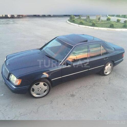 Mercedes E 280 1994, 200,000 km - 2.8 л - Salyan