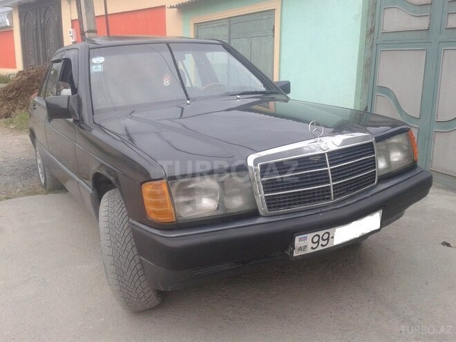 Mercedes 190 1991, 324,565 km - 1.8 l - Quba