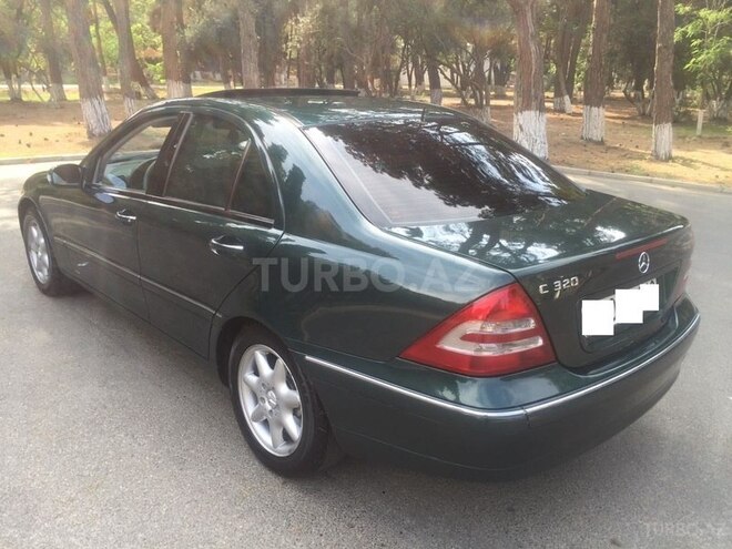 Mercedes C 230 2001, 206,000 km - 3.2 l - Sumqayıt