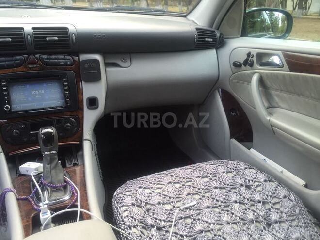 Mercedes C 230 2001, 206,000 km - 3.2 l - Sumqayıt