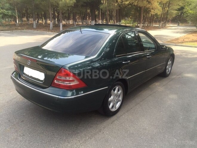 Mercedes C 230 2001, 206,000 km - 3.2 l - Sumqayıt