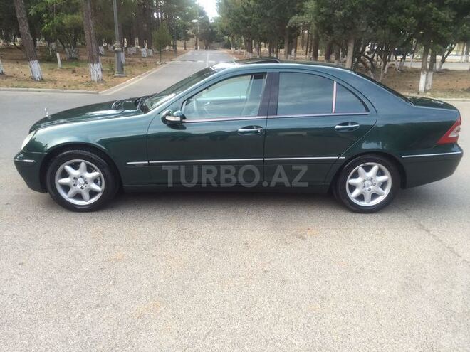 Mercedes C 230 2001, 206,000 km - 3.2 l - Sumqayıt