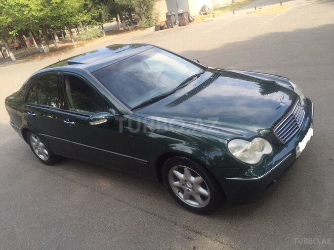 Mercedes C 230 2001, 206,000 km - 3.2 l - Sumqayıt