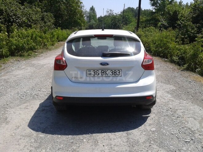Ford Focus 2013, 85,000 km - 1.6 л - Qəbələ