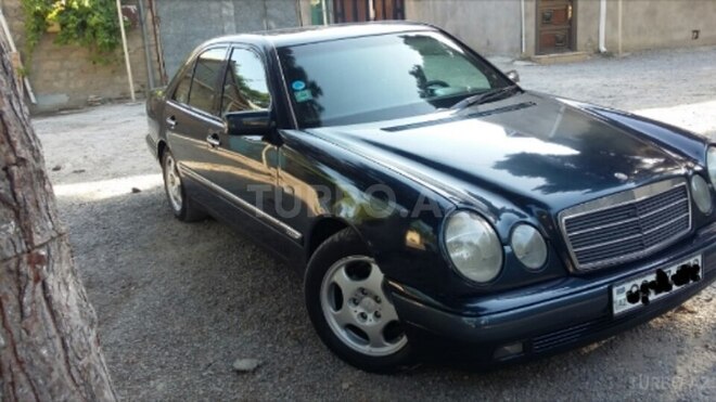 Mercedes E 230 1997, 334,500 km - 2.3 л - Bakı