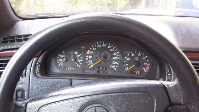 Mercedes E 230 1997, 334,500 km - 2.3 л - Bakı