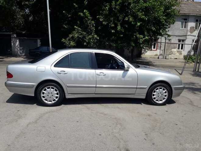 Mercedes E 240 1999, 230,000 km - 2.4 l - Bakı