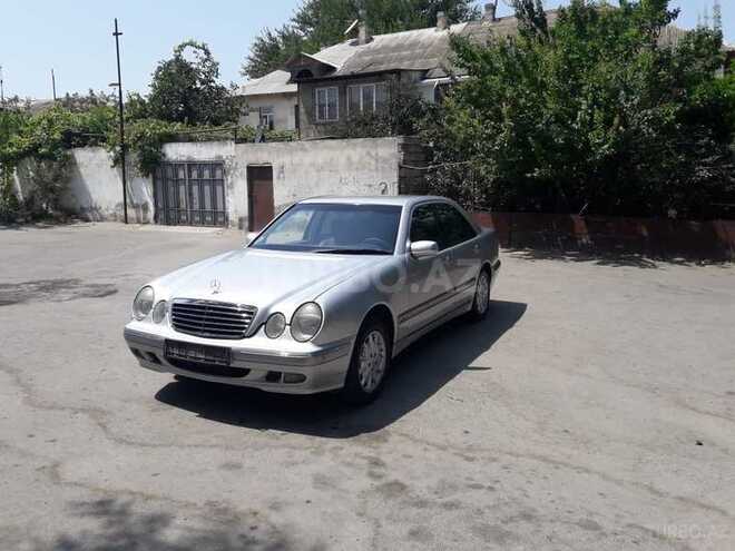 Mercedes E 240 1999, 230,000 km - 2.4 l - Bakı