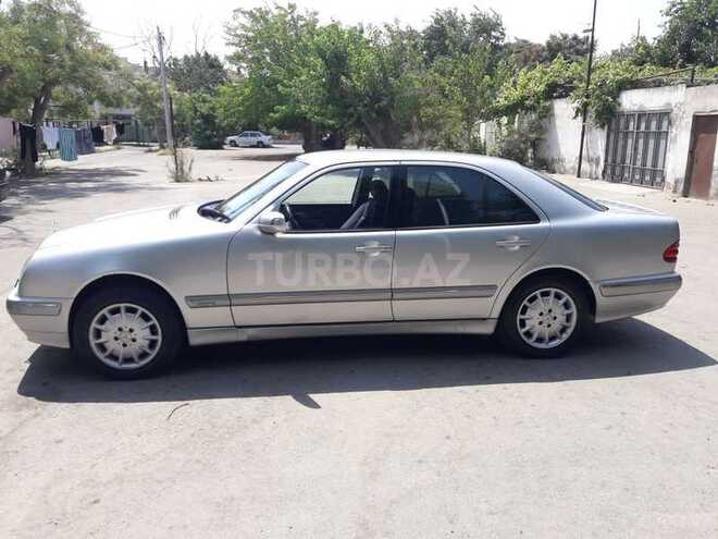Mercedes E 240 1999, 230,000 km - 2.4 l - Bakı