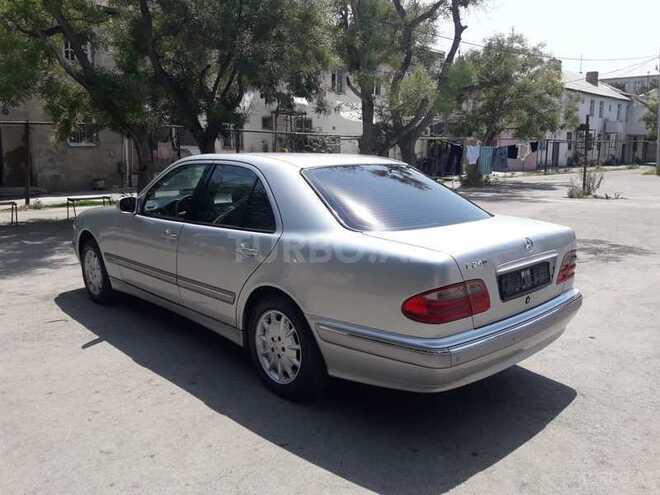 Mercedes E 240 1999, 230,000 km - 2.4 l - Bakı