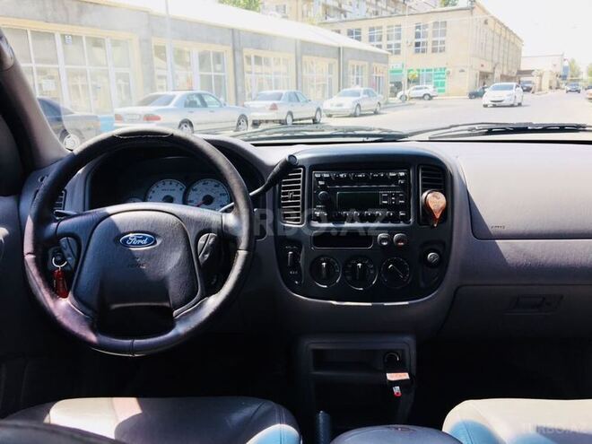 Ford Escape 2003, 250,000 km - 3.0 l - Bakı