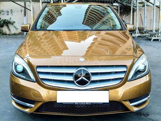 Mercedes B 180 2012, 39,000 km - 1.6 l - Bakı