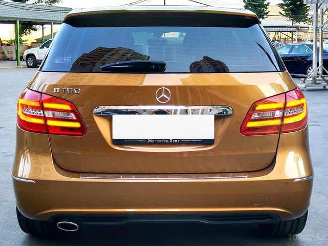 Mercedes B 180 2012, 39,000 km - 1.6 l - Bakı