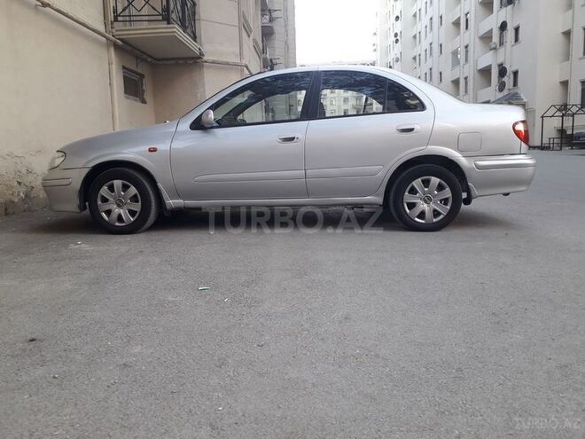 Nissan Sunny 2002, 278,000 km - 1.8 l - Bakı