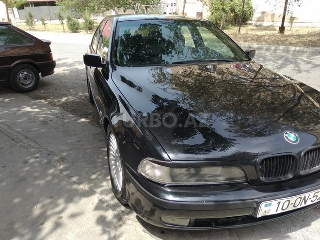 BMW 528 1996, 293,000 km - 2.8 л - Sumqayıt