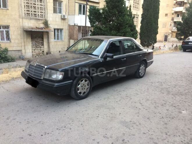 Mercedes E 300 1990, 330,000 km - 3.0 l - Bakı